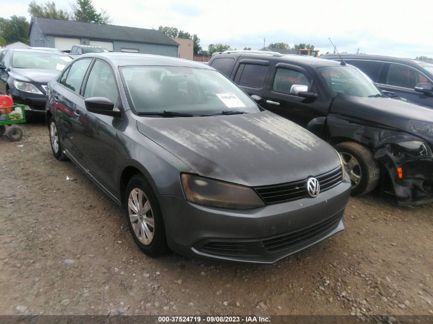 2013 VOLKSWAGEN JETTA SEDAN S - 3VW2K7AJ9DM240408