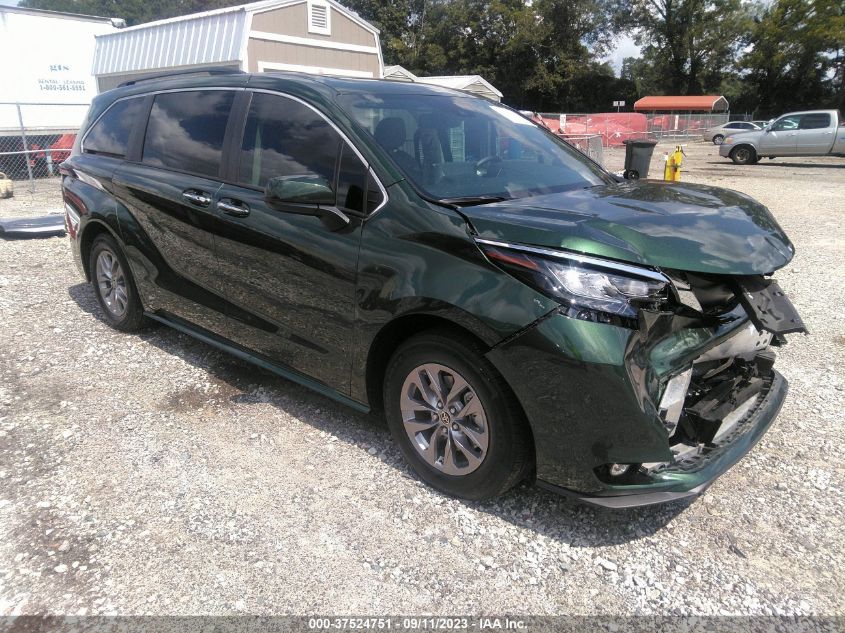 2022 TOYOTA SIENNA XLE - 5TDYRKEC9NS097467