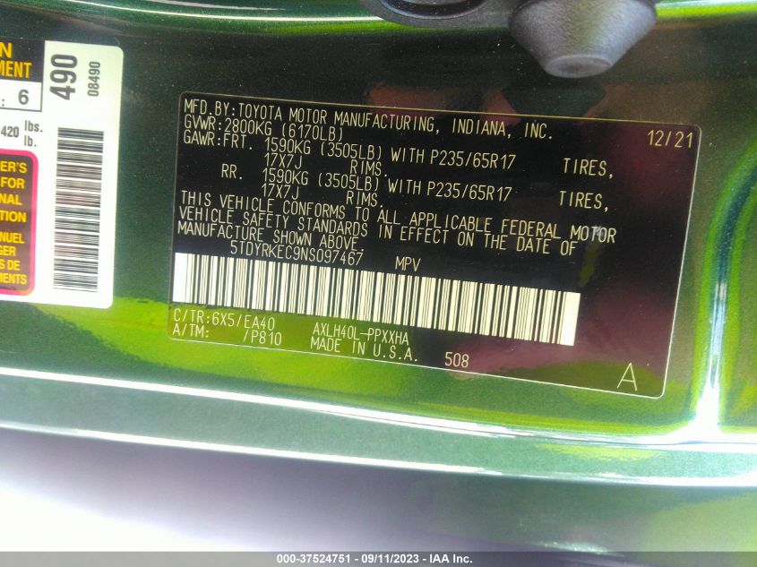 2022 TOYOTA SIENNA XLE - 5TDYRKEC9NS097467
