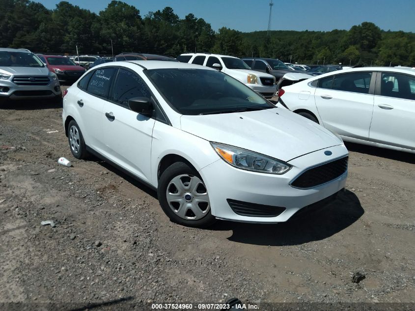 2015 FORD FOCUS S - 1FADP3E28FL279672