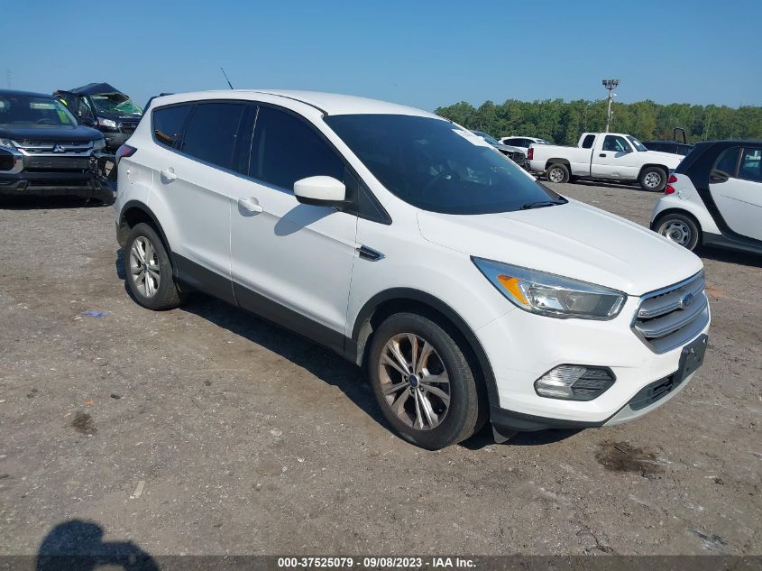 2017 FORD ESCAPE SE - 1FMCU9GDXHUD78194