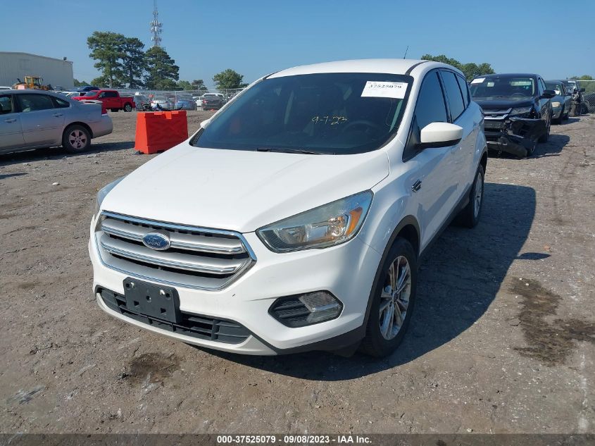 2017 FORD ESCAPE SE - 1FMCU9GDXHUD78194