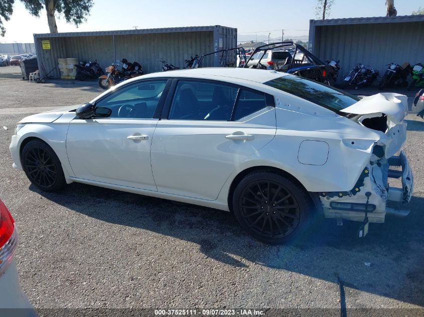 1N4BL4CV4LC121573 Nissan Altima 2.5 SR 15