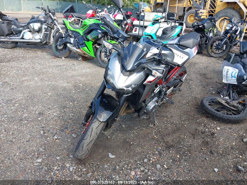 2019 KAWASAKI ZR900 - JKAZR2A18KA003025