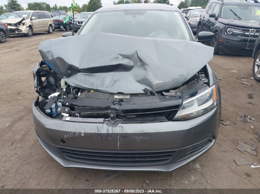 2014 VOLKSWAGEN JETTA SEDAN S - 3VW2K7AJ5EM335632