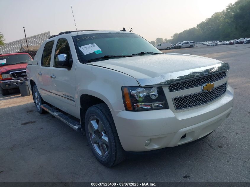 2013 CHEVROLET AVALANCHE LTZ - 3GNTKGE71DG125152