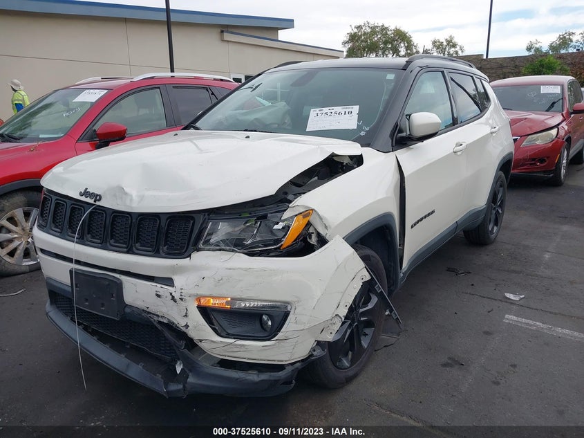 VIN 3C4NJCBB8JT327320 2018 JEEP COMPASS ALTITUDE
