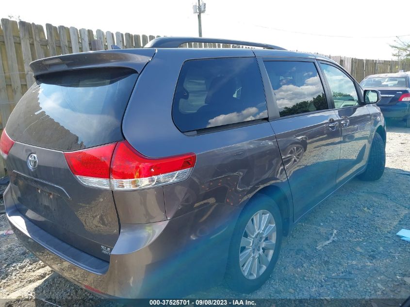 5TDDK3DC5BS025669 2011 TOYOTA SIENNA, photo no. 4