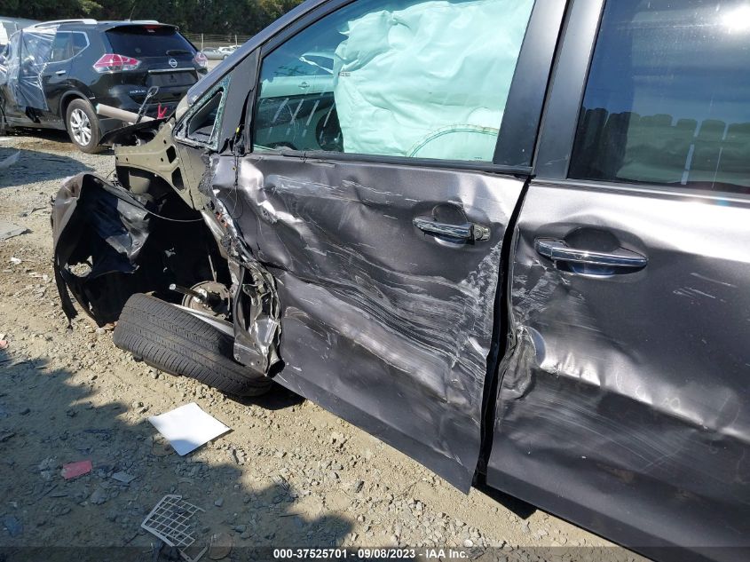 5TDDK3DC5BS025669 2011 TOYOTA SIENNA, photo no. 6