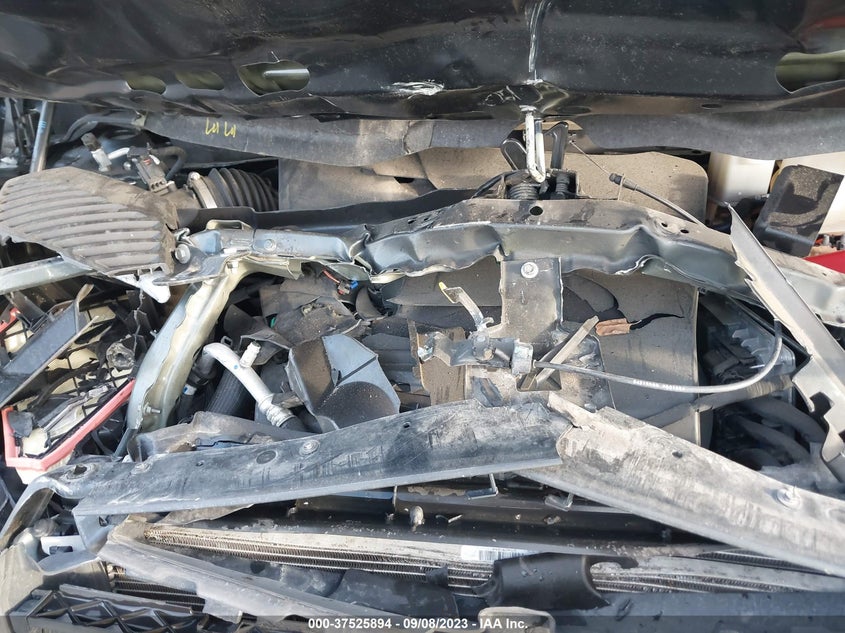VIN 1GNERGKW7KJ313752 2019 CHEVROLET TRAVERSE LT CLOTH