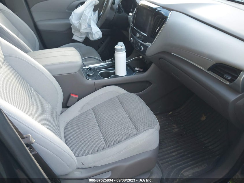 VIN 1GNERGKW7KJ313752 2019 CHEVROLET TRAVERSE LT CLOTH