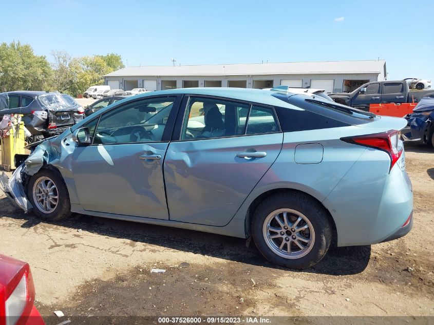 JTDL9MFU9M3026931 Toyota Prius LE/XLE 14