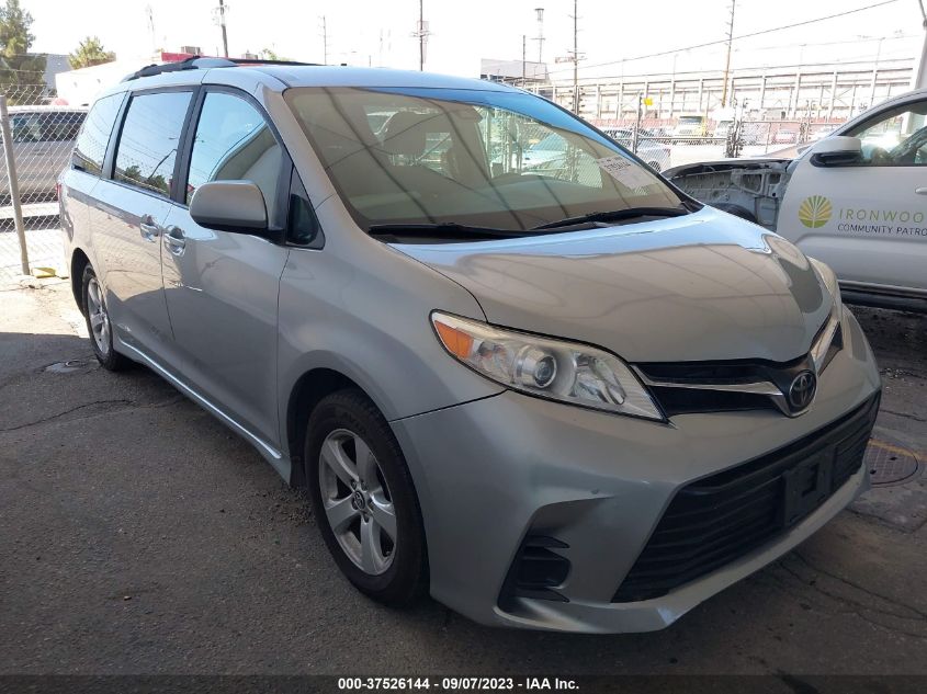 5TDKZ3DC8KS998578 2019 TOYOTA SIENNA, photo no. 1