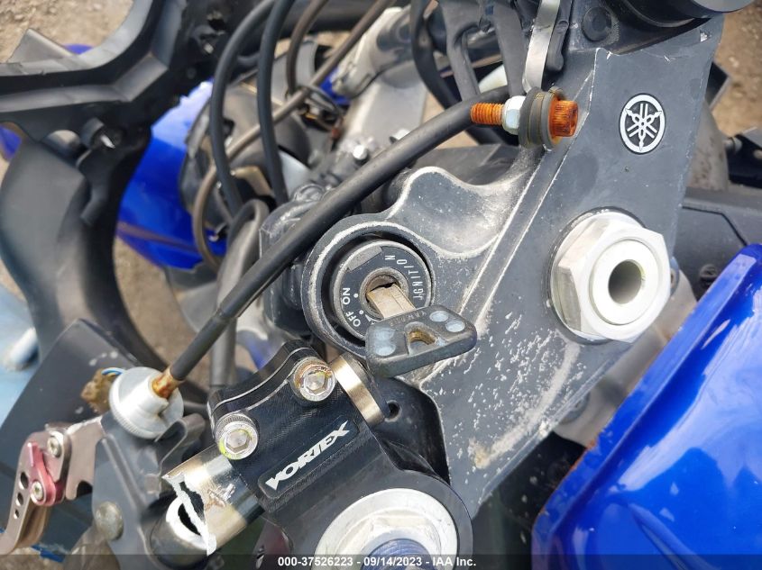 2004 YAMAHA YZFR6 L JYARJ06E44A014762