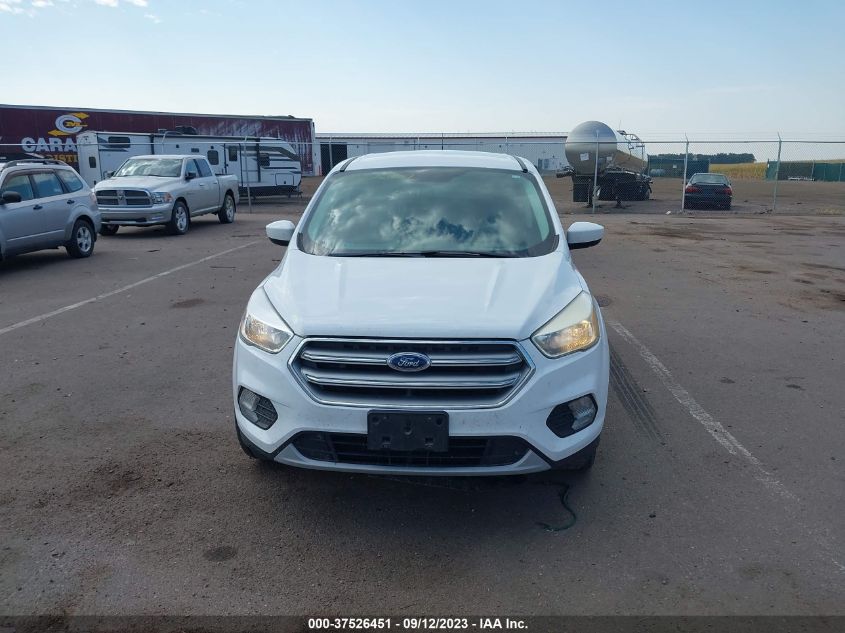 2017 FORD ESCAPE SE - 1FMCU9GD1HUD44368