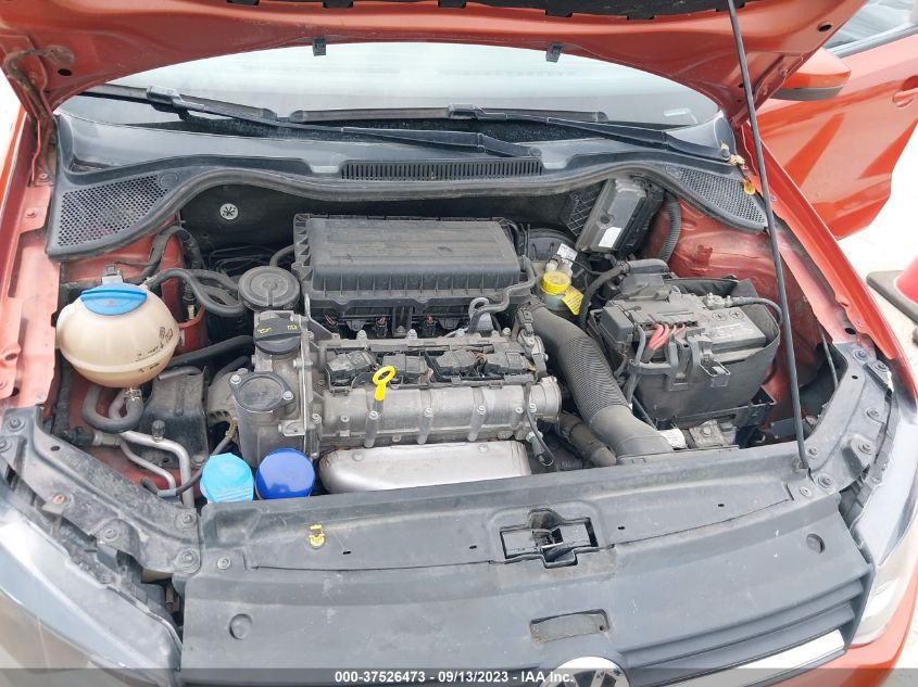 2016 VOLKSWAGEN POLO MEX612604GT041127