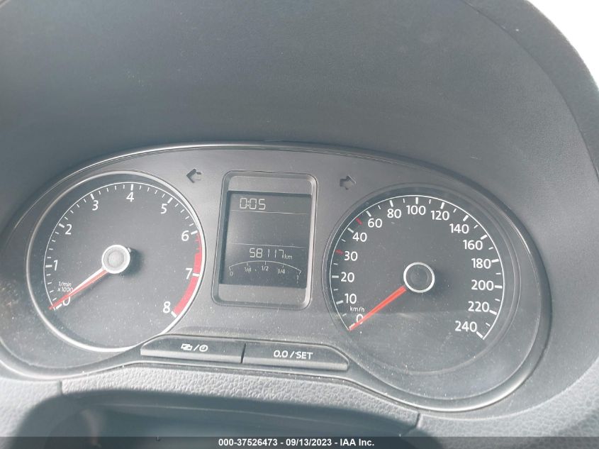 2016 VOLKSWAGEN POLO MEX612604GT041127