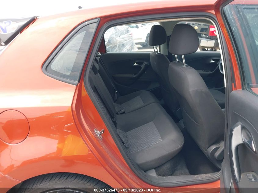 2016 VOLKSWAGEN POLO MEX612604GT041127