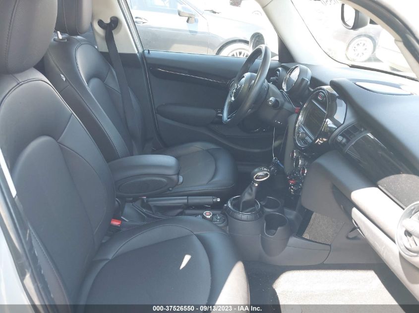 2015 MINI COOPER HARDTOP 4 DOOR WMWXS5C57FT833747