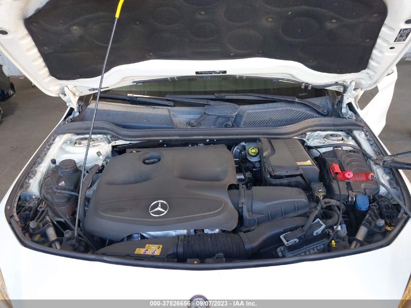 2016 MERCEDES-BENZ CLA 250 - WDDSJ4EBXGN371421