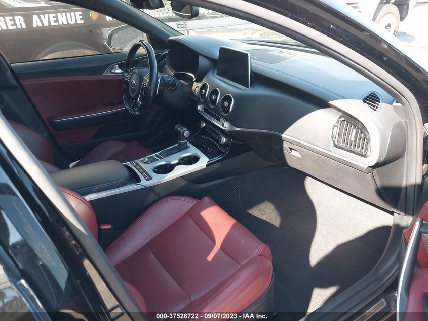 VIN KNAE45LC5L6081895 2020 KIA STINGER GT1