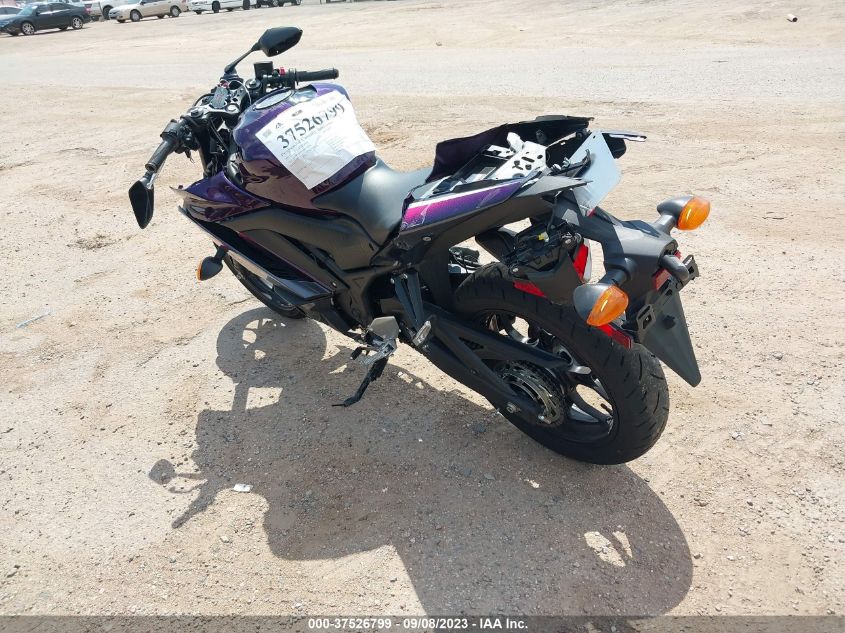 2023 YAMAHA YZFR3 A MH3RH18Y6PK011083
