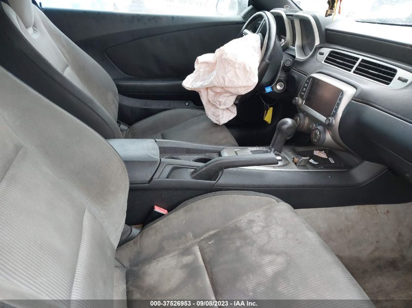 2015 CHEVROLET CAMARO LT - 2G1FD3D38F9138090