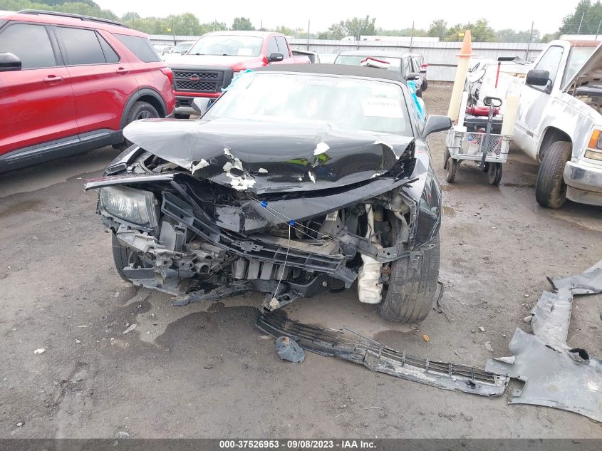 2015 CHEVROLET CAMARO LT - 2G1FD3D38F9138090