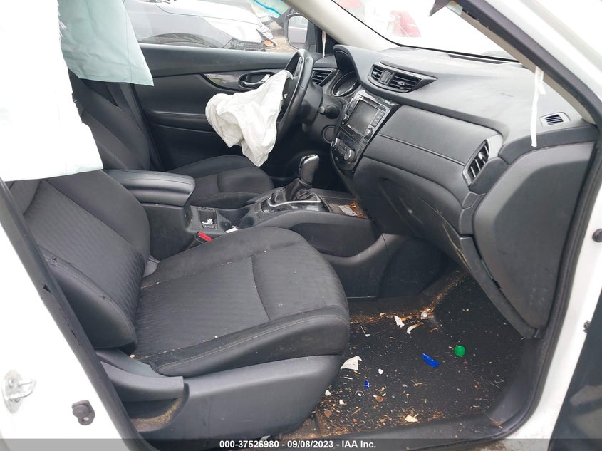 VIN KNMAT2MTXJP592091 2018 NISSAN ROGUE SV