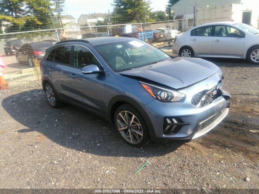 KNDCC3LC9N5546477 Kia Niro TOURING SE