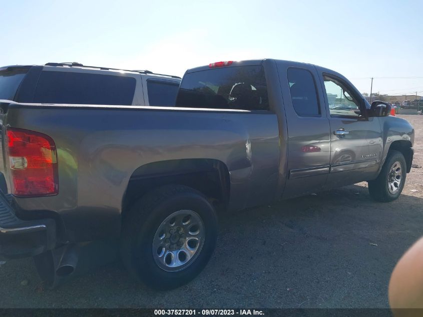 2013 CHEVROLET SILVERADO 1500 LT - 1GCRCSE02DZ235097