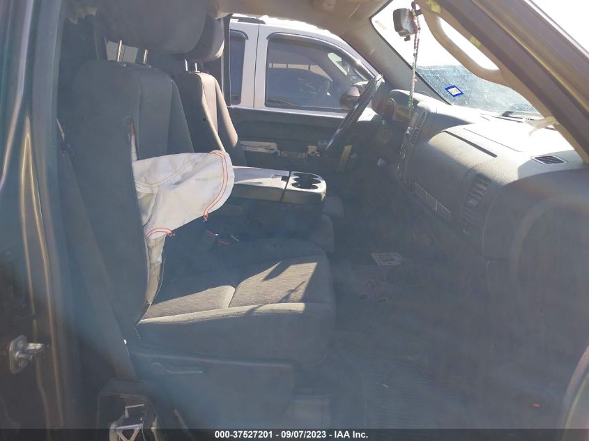 2013 CHEVROLET SILVERADO 1500 LT - 1GCRCSE02DZ235097