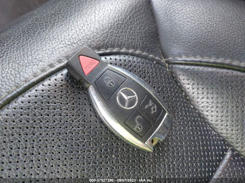 2014 MERCEDES-BENZ GL-CLASS GL 550 4JGDF7DE1EA326739