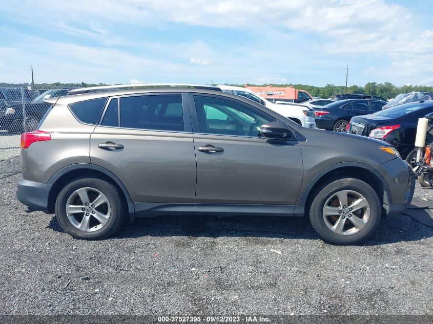 2015 TOYOTA RAV4 XLE - JTMRFREV2FD119930