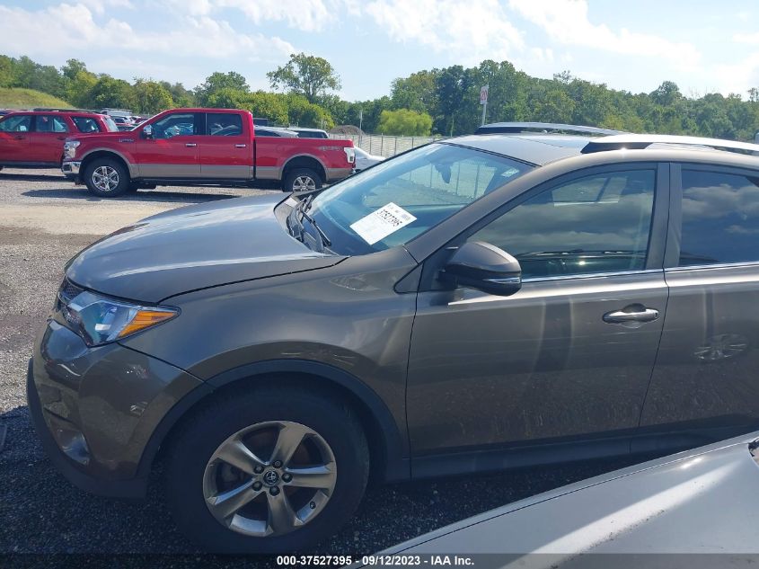 2015 TOYOTA RAV4 XLE - JTMRFREV2FD119930