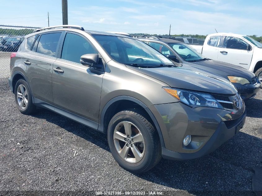 2015 TOYOTA RAV4 XLE - JTMRFREV2FD119930