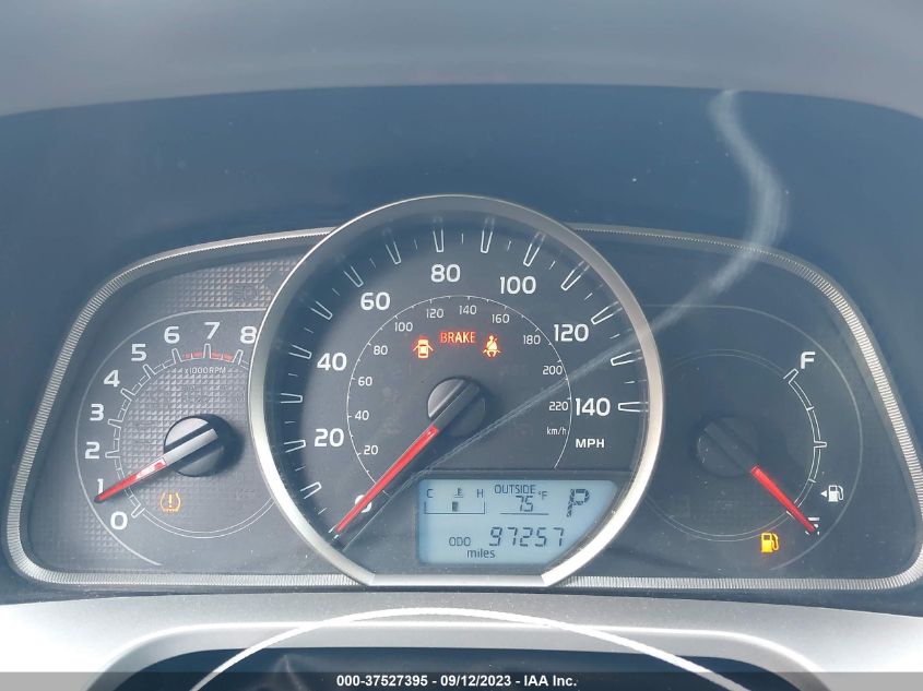 2015 TOYOTA RAV4 XLE - JTMRFREV2FD119930