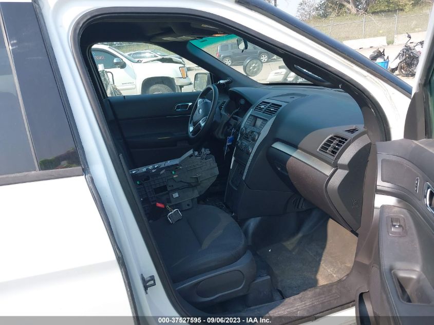 2015 FORD UTILITY POLICE 1FM5K8AR3FGC07859