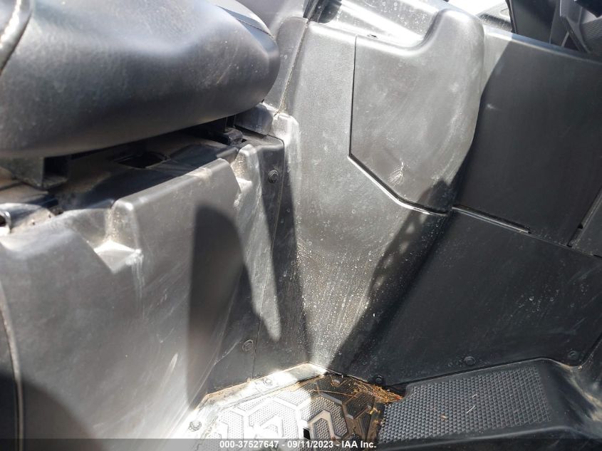 2021 KAWASAKI KRT800 C JKBRTCG17MB524891