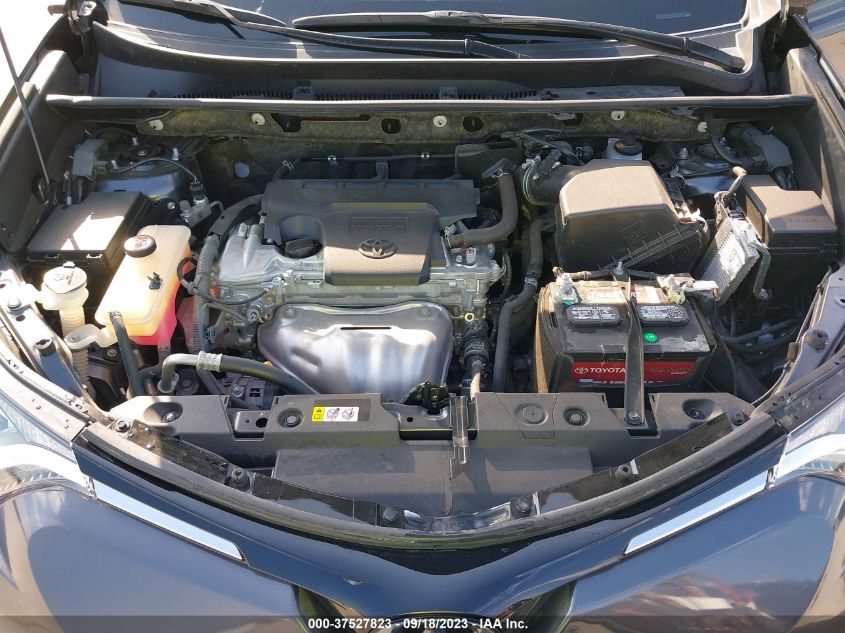 2017 TOYOTA RAV4 XLE - JTMWFREV7HD095212