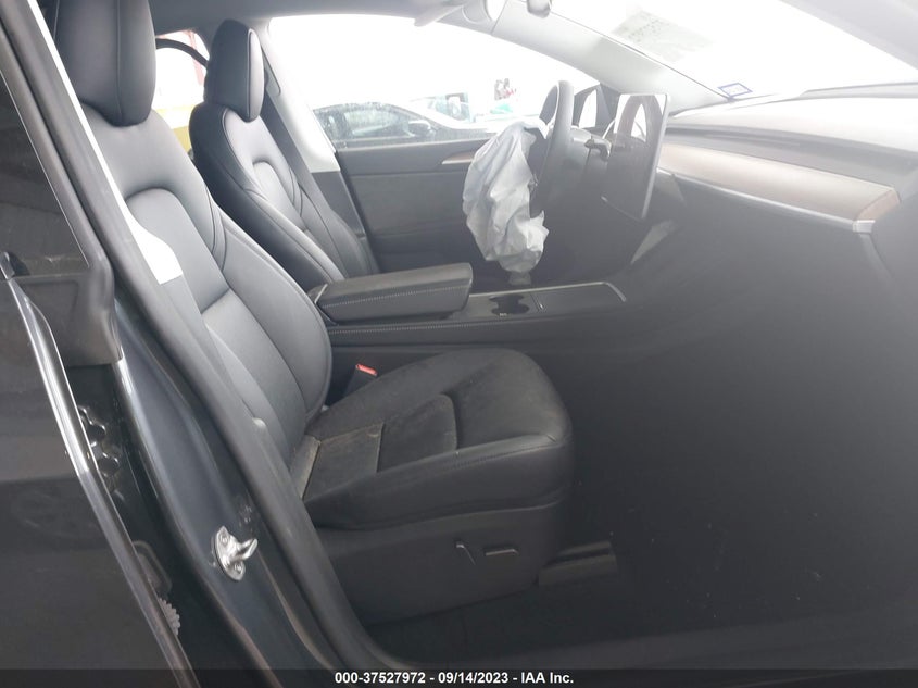 VIN 7SAYGDEE0PA087744 2023 TESLA MODEL Y LONG RANGE
