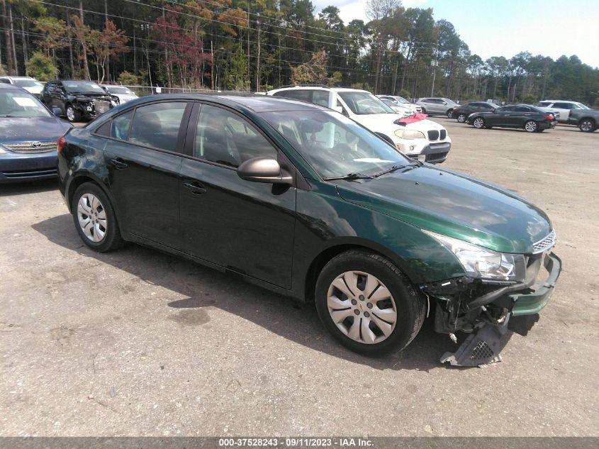 Lot #2525407710 2014 CHEVROLET CRUZE LS AUTO salvage car