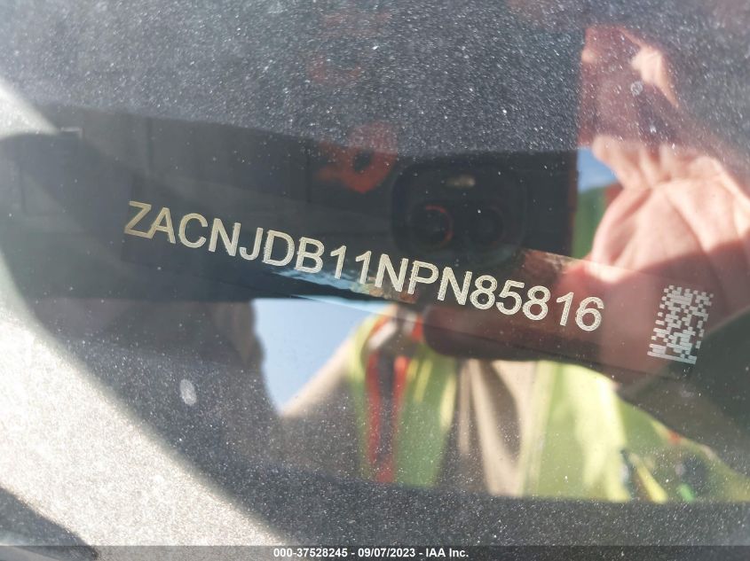 ZACNJDB11NPN85816 Jeep Renegade LATITUDE 9