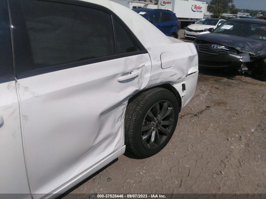 2014 CHRYSLER 300 S - 2C3CCAGG0EH381370