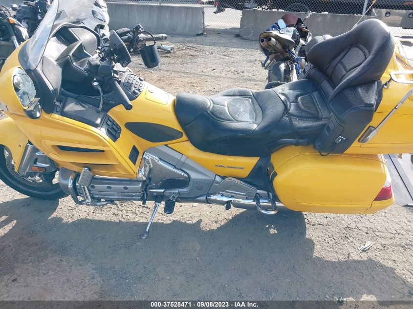 2010 HONDA GL1800 1HFSC47G1AA905763
