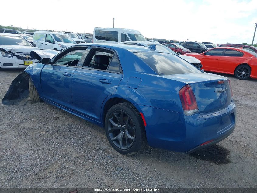 2C3CCAAG8MH661710 Chrysler 300 TOURING 3