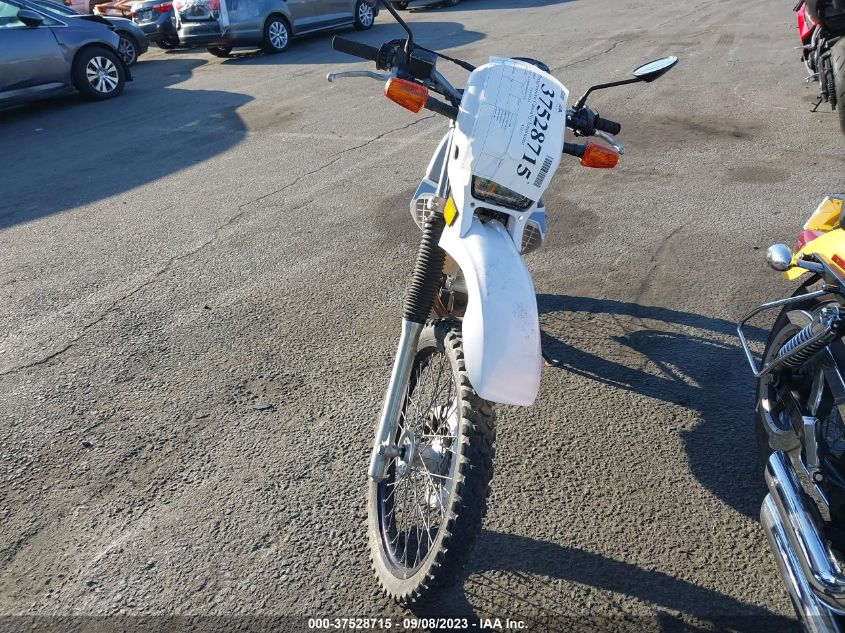 2004 YAMAHA XT225 JYA4BEE084A067930