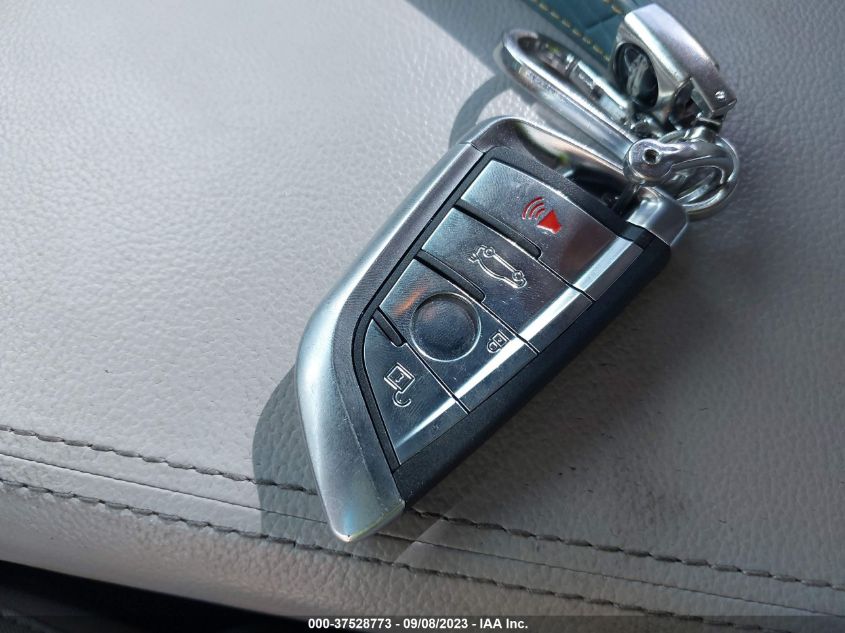2015 HYUNDAI SONATA SE - 5NPE24AF8FH075003