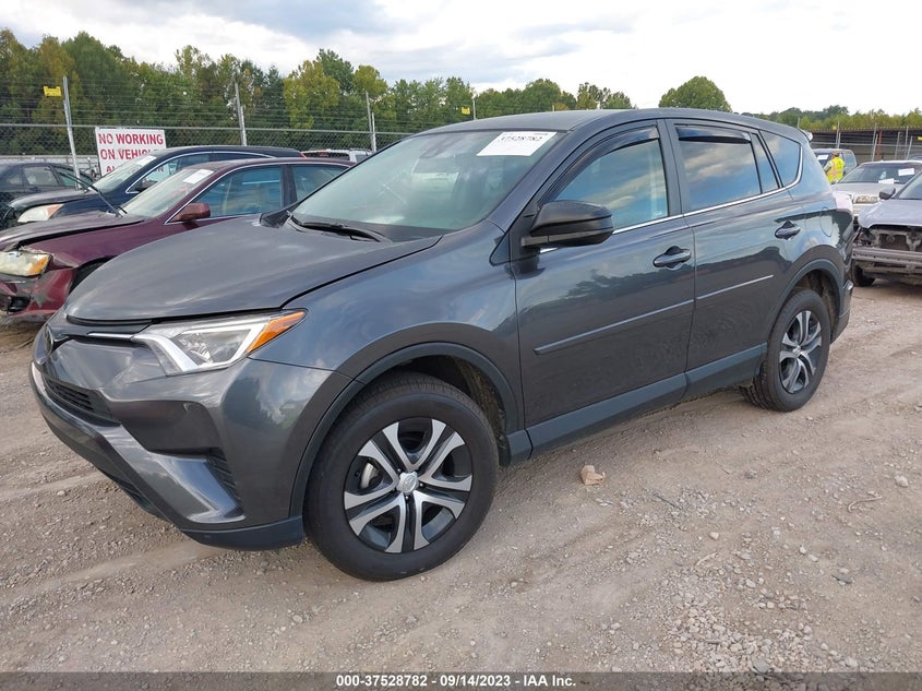 VIN 2T3BFREV0JW849865 2018 TOYOTA RAV4 LE