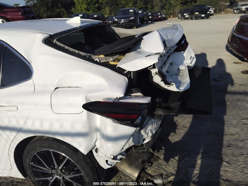VIN 4T1G31AK9MU024397 2021 TOYOTA CAMRY HYBRID SE